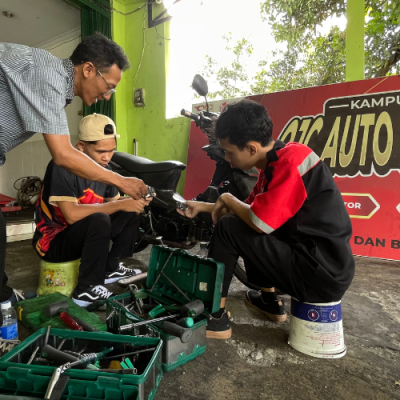 Belajar Reparasi Motor untuk Memulai Karir di Dunia Otomotif