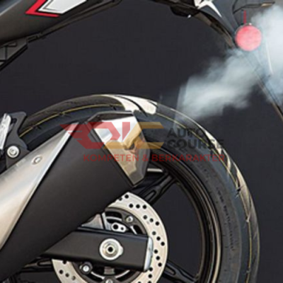 Jangan Panik! Begini Cara Mengatasi Motor Ngebul dengan Mudah